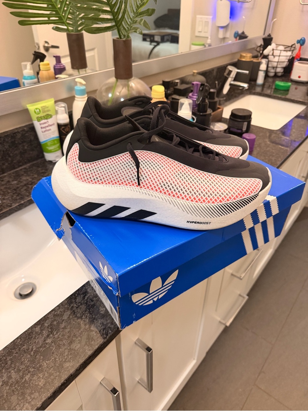 Adidas mens Hyperboost euphoria Lightweight Running Shoes - Black/White/Red